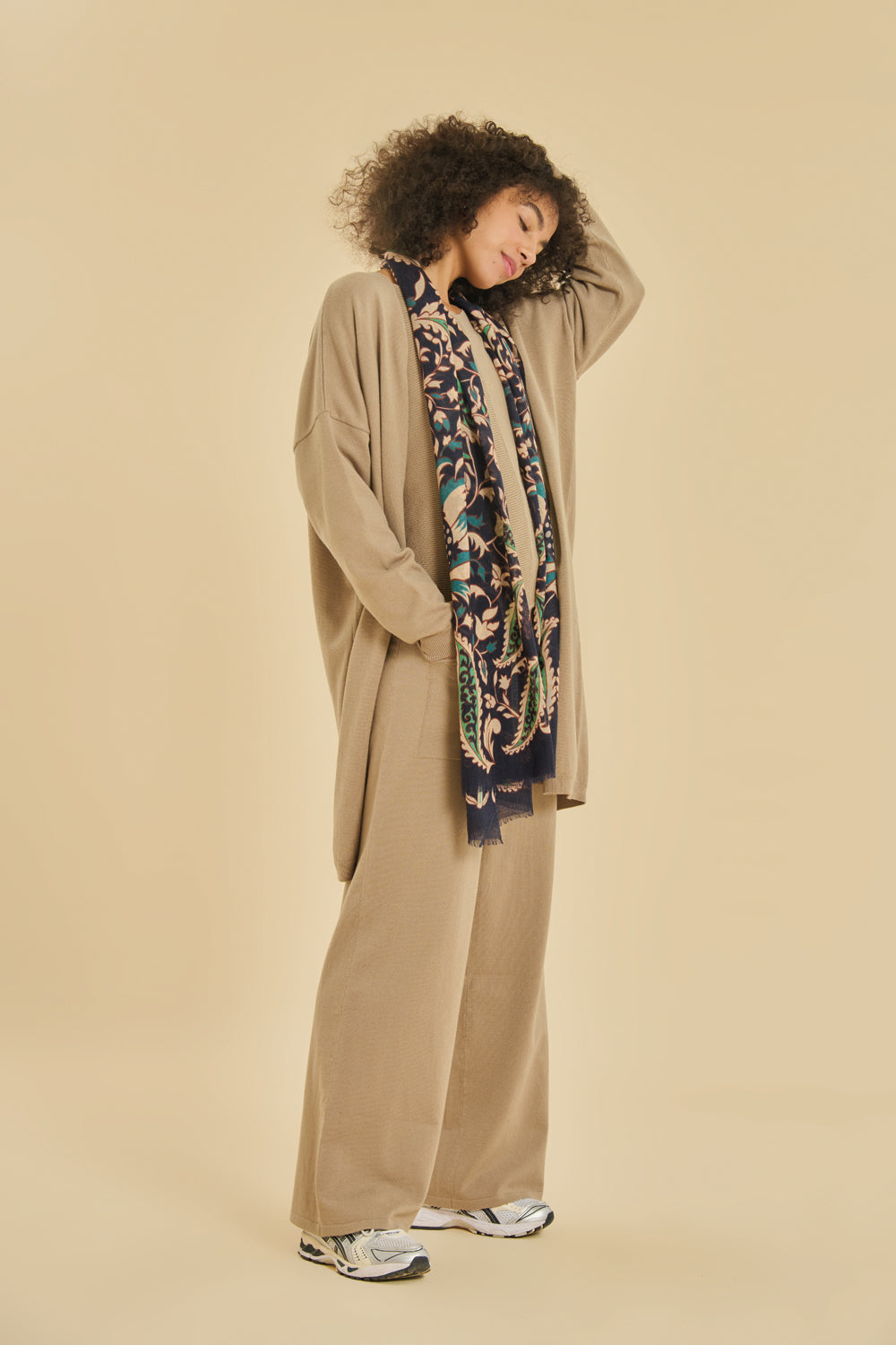 DIFFERENT IS OK Ribbed Cut-out シズニルック DIFFERENT IS OK Ribbed Cut-out シズニルックの通販 | LATRUFAMADRE
