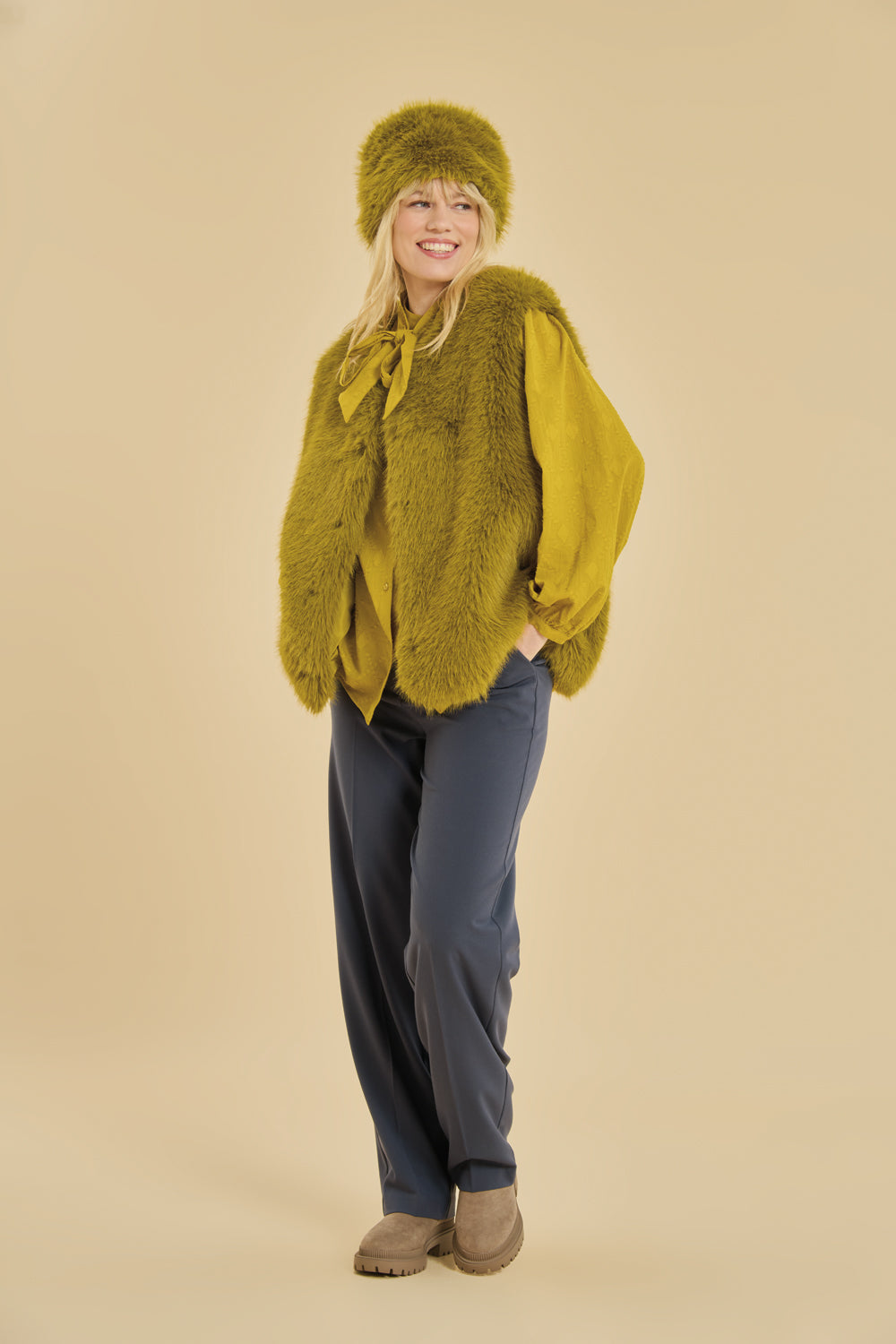 DIFFERENT IS OK Ribbed Cut-out シズニルック Lookbook AW26 – Zilch Webshop